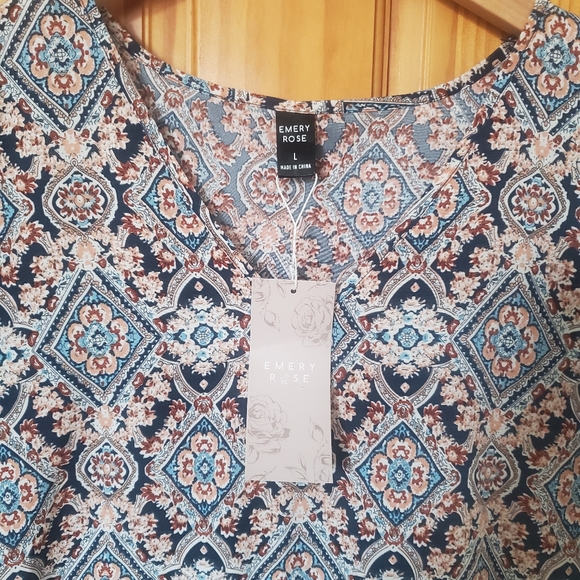 Emery Rose Dress size L NWT - Picture 4 of 8